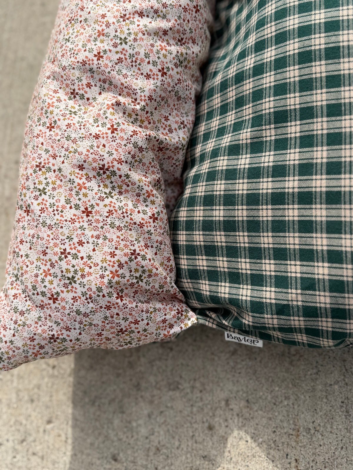 Flower Flannel Medium Dog Bed
