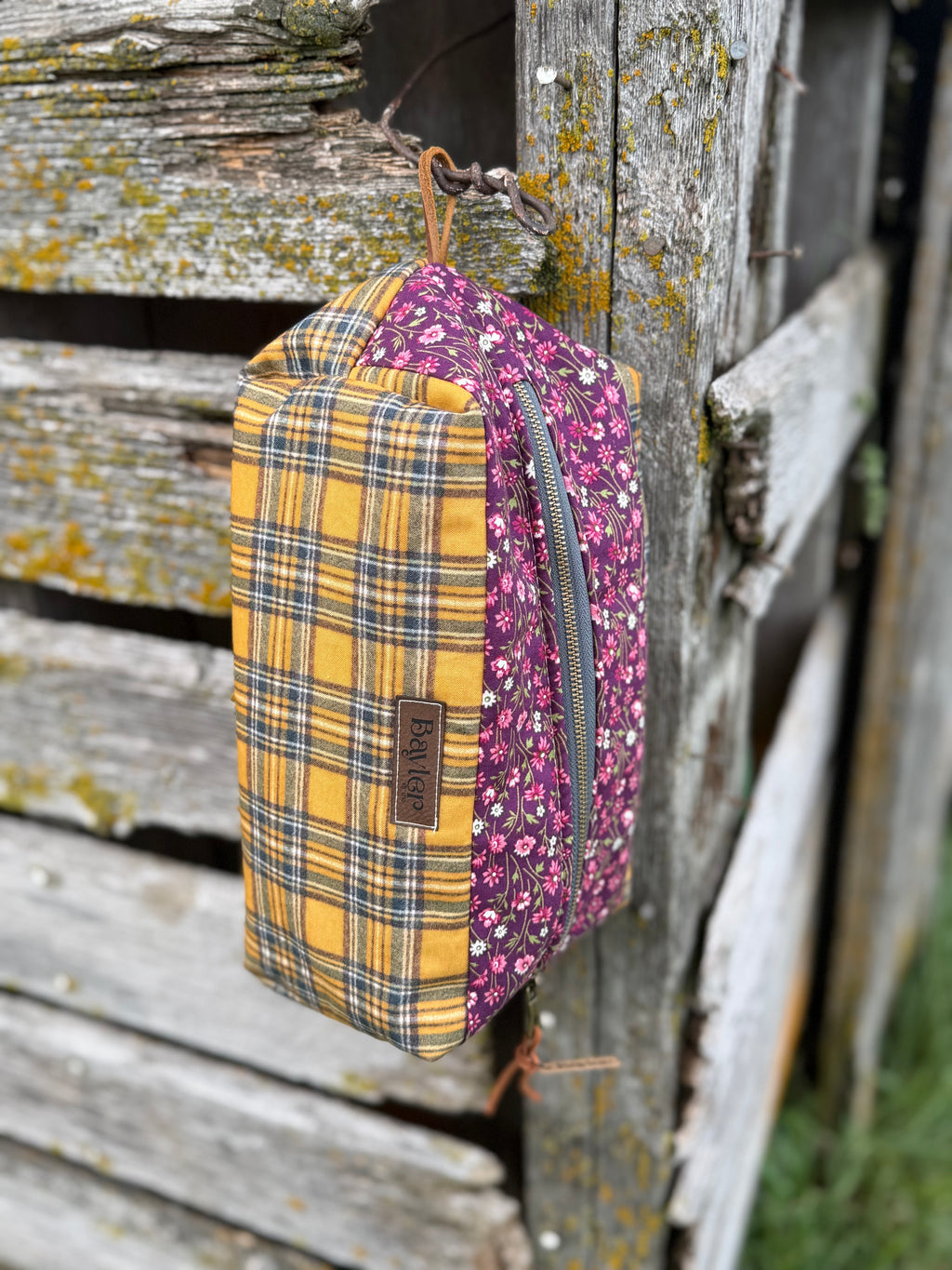 Violet Flannel XL Pouch