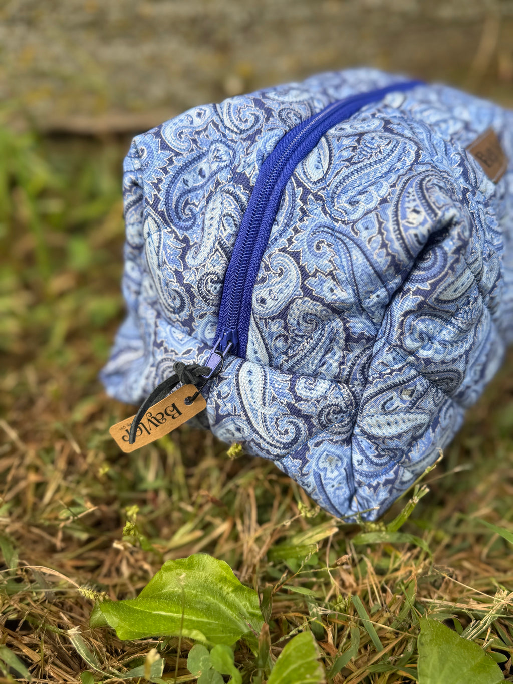 Paisley Puffer Medium Pouch