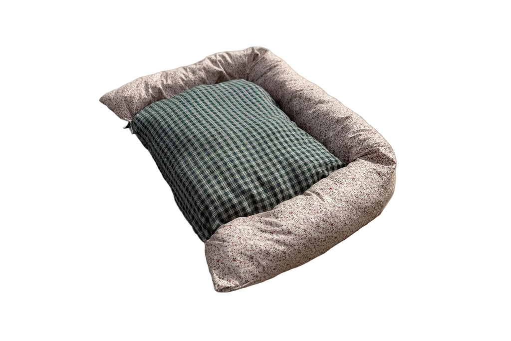 Flower Flannel Medium Dog Bed