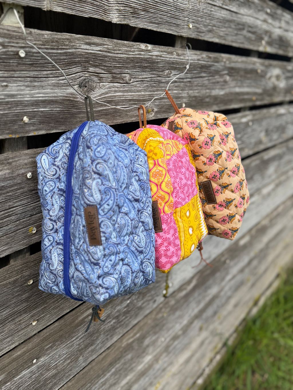 Paisley Puffer Medium Pouch