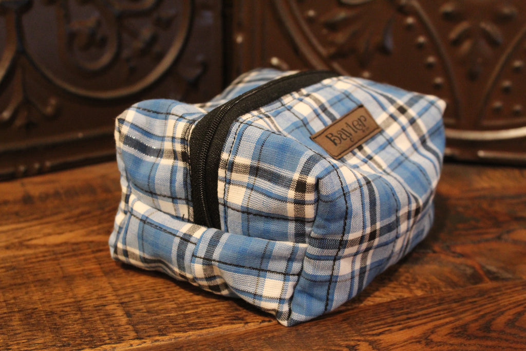 Small Plaid Pouch
