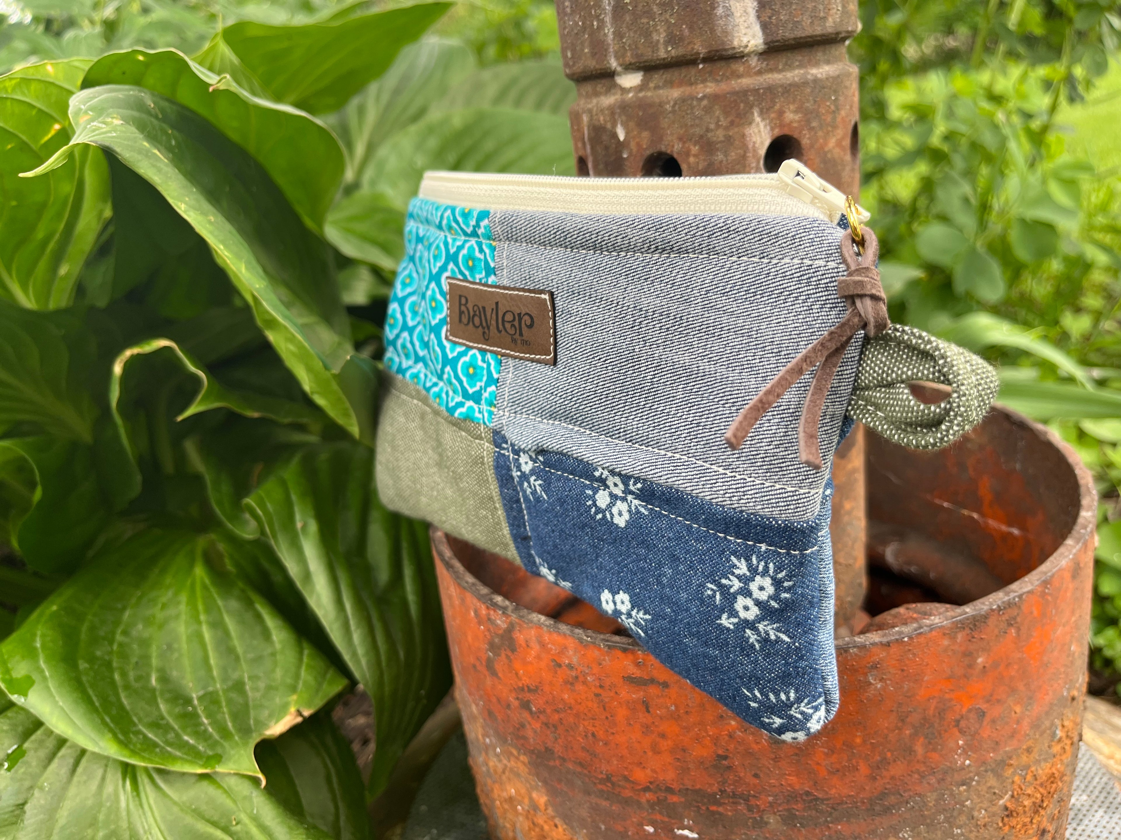 Western Blues Mini Flat Zip